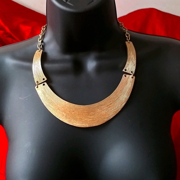 Chico's Jewelry - Gold vintage chinos necklace